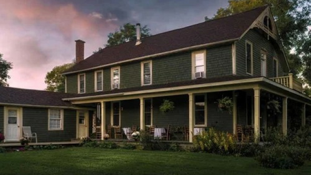 THE CARTER HOUSE
