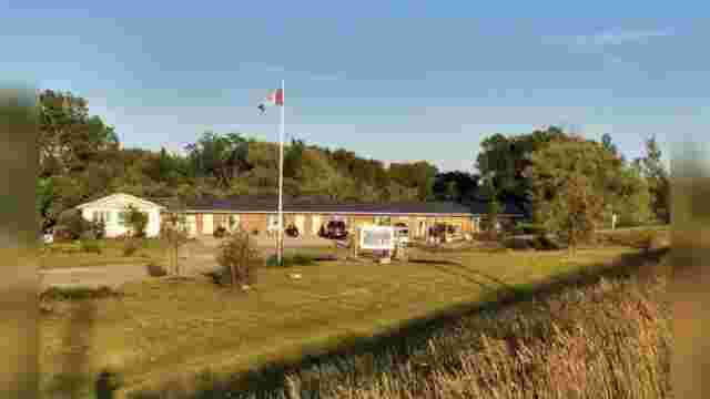 Wayside motel
